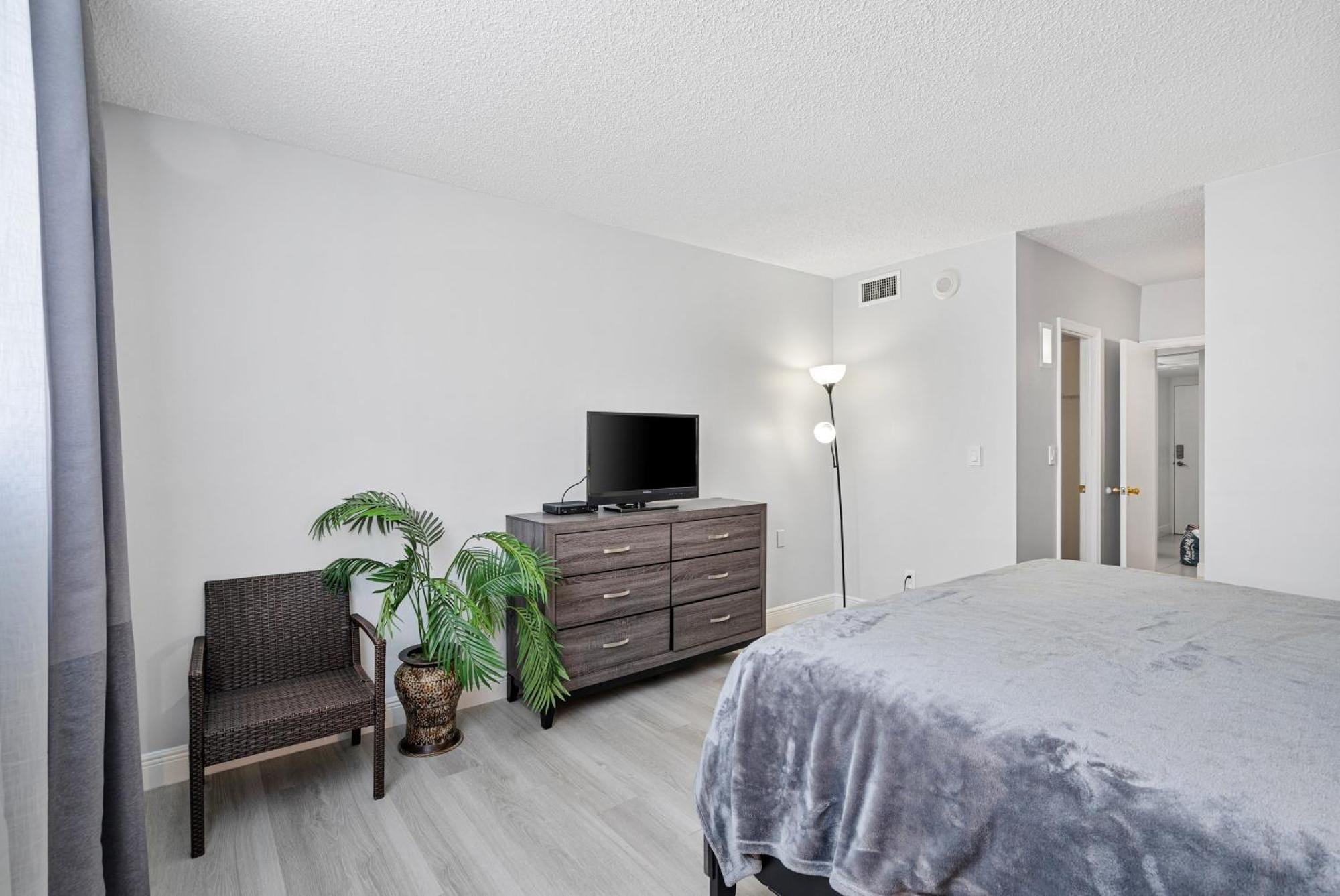 Miami Beach Collins Ave Apartments Free Parking Sunny Isles Beach Exterior photo